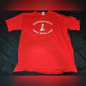 Female L red Gildan Activewear T-shirt